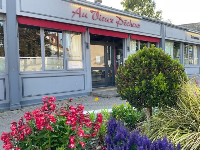 Restaurant Au Vieux Pêcheur Façade extérieure avant fleurie