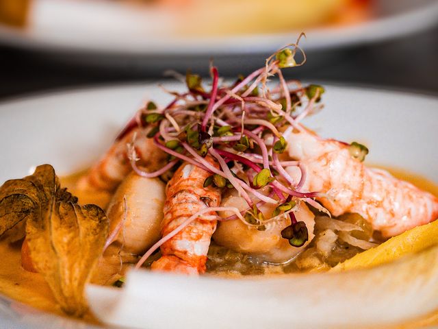 Restaurant Au Vieux Pêcheur Raviole d’écrevisses aux légumes confits, sauce homard